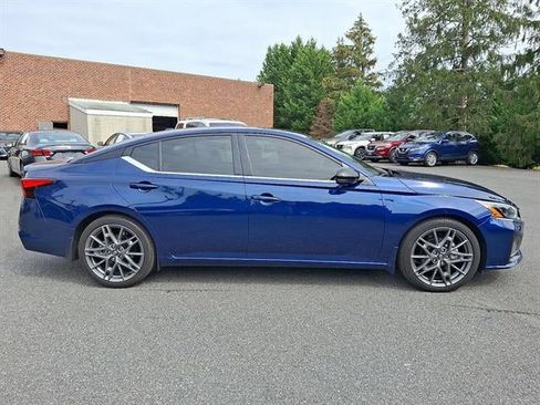 Certified 2024 Nissan Altima 2.0 SR image 7