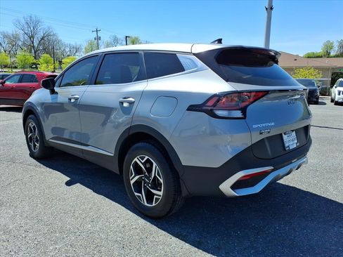 Used 2023 Kia Sportage LX AWD/4WD image 6