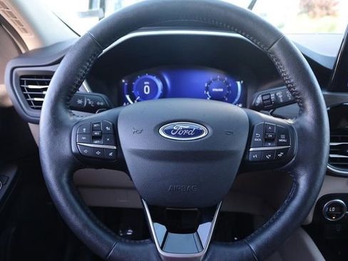 Used 2020 Ford Escape Titanium AWD/4WD image 11