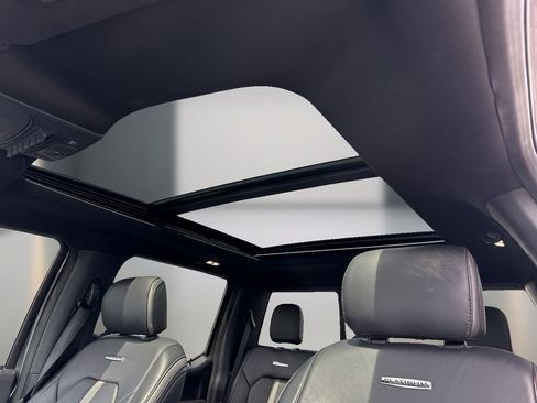 Used 2022 Ford F250 Platinum w/ FX4 Off-Road Package image 8