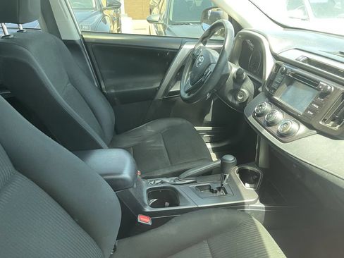 Used 2018 Toyota RAV4 LE w/ Carpet Mat Package FWD image 6