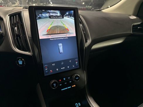 Used 2024 Ford Edge SEL w/ Convenience Package image 19