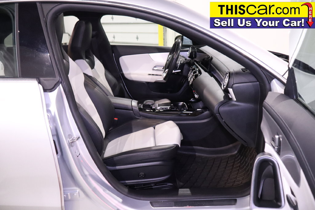 Used 2021 Mercedes-Benz CLA 35 AMG 4MATIC image 34