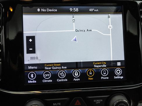 Used 2022 Jeep Grand Cherokee Limited image 26