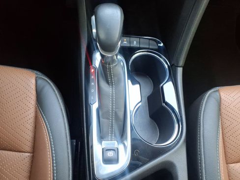 Used 2021 Buick Encore GX Essence w/ Advanced Technology Package FWD image 25