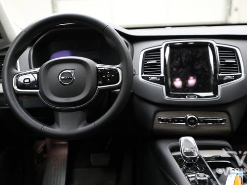 Used 2024 Volvo XC90 T8 Ultimate w/ Protection Package Premier AWD/4WD image 8