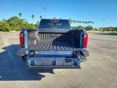 New 2026 GMC Sierra 2500 Denali w/ Denali Reserve Package image 7