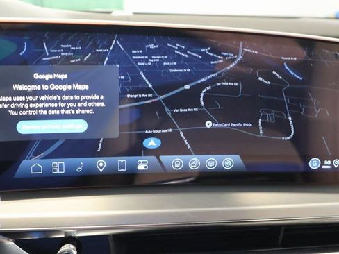 New 2026 Cadillac Lyriq V image 20