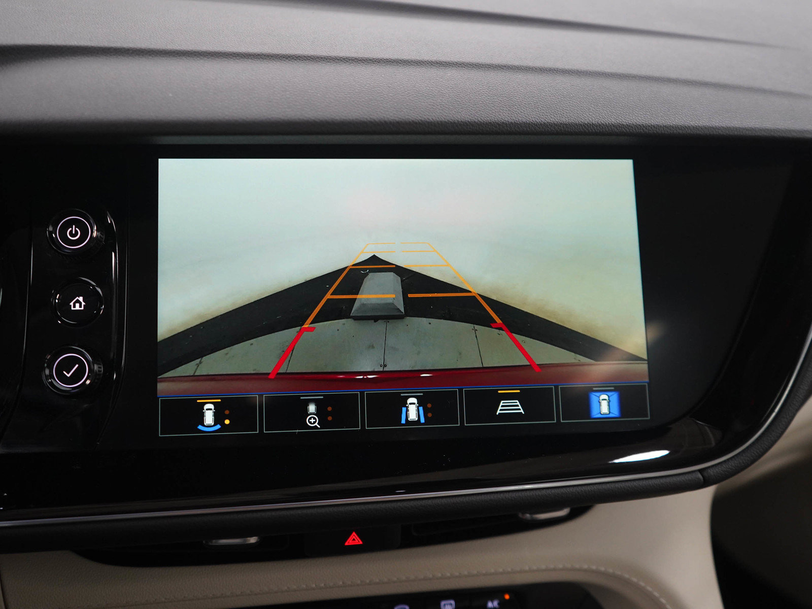 Used 2023 Buick Envision Avenir AWD/4WD image 22