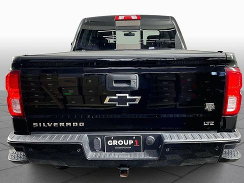 Used 2017 Chevrolet Silverado 1500 LTZ Z71 w/ Midnight Edition image 4