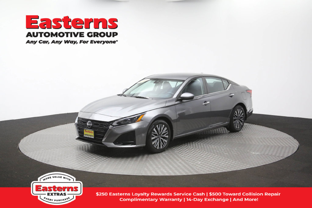 Used 2023 Nissan Altima 2.5 SV FWD image 58