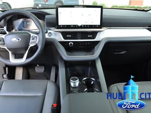 New 2026 Ford Explorer Active w/ Active Comfort Package RWD image 12