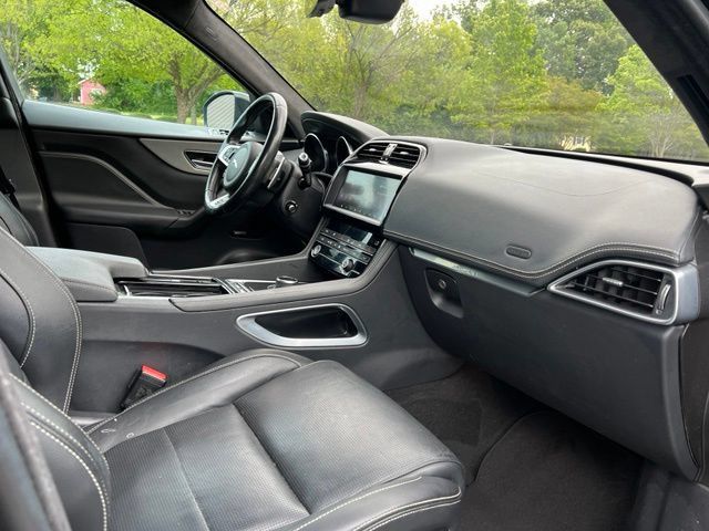 Used 2020 Jaguar F-PACE S AWD/4WD image 21