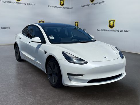 Used 2022 Tesla Model 3 Standard Range RWD image 7