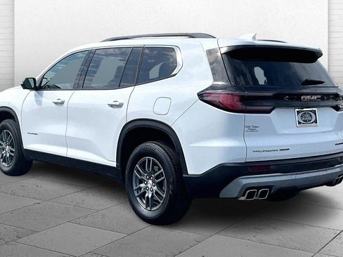 Used 2025 GMC Acadia Elevation image 11