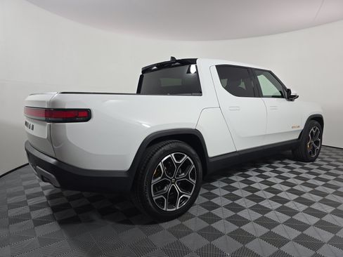 Used 2024 Rivian R1T Adventure AWD/4WD image 5