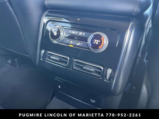 Used 2020 Lincoln Aviator AWD w/ Class IV Trailer Tow Package image 17