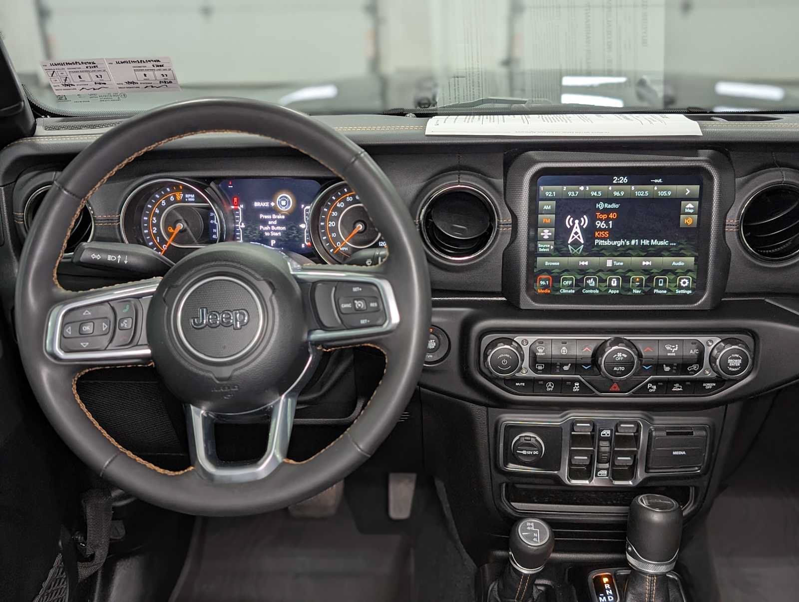 Used 2023 Jeep Gladiator Overland AWD/4WD image 4