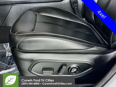 Used 2023 Jeep Grand Cherokee 4WD 4xe image 24