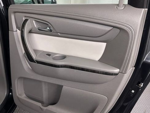 Used 2014 GMC Acadia SLT AWD/4WD image 32