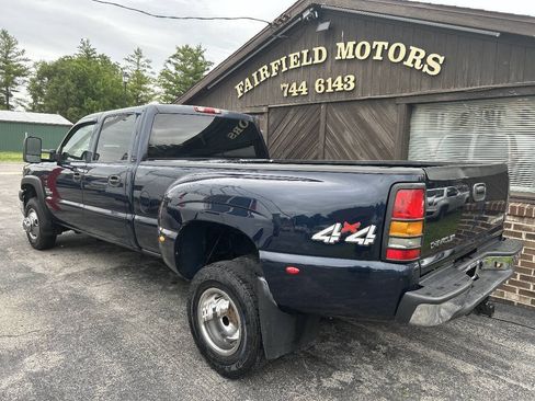 Used 2005 Chevrolet Silverado 3500 LS w/ Heavy-Duty Power Package AWD/4WD image 2
