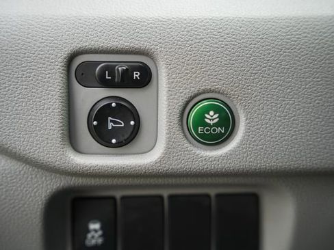 Used 2017 Honda Pilot LX image 38