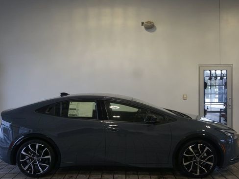 New 2026 Toyota Prius XSE image 16