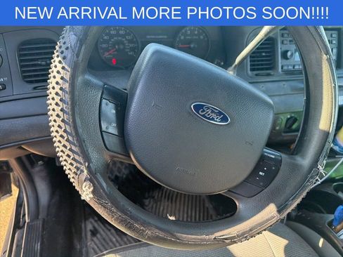 Used 2008 Ford Crown Victoria Police Interceptor RWD image 11