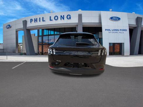 Certified 2024 Ford Mustang Mach-E Select AWD/4WD image 5