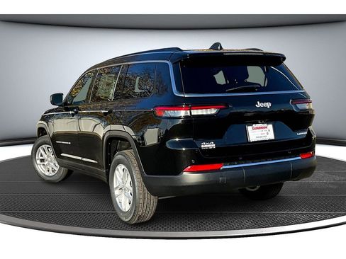 New 2025 Jeep Grand Cherokee L Laredo image 4