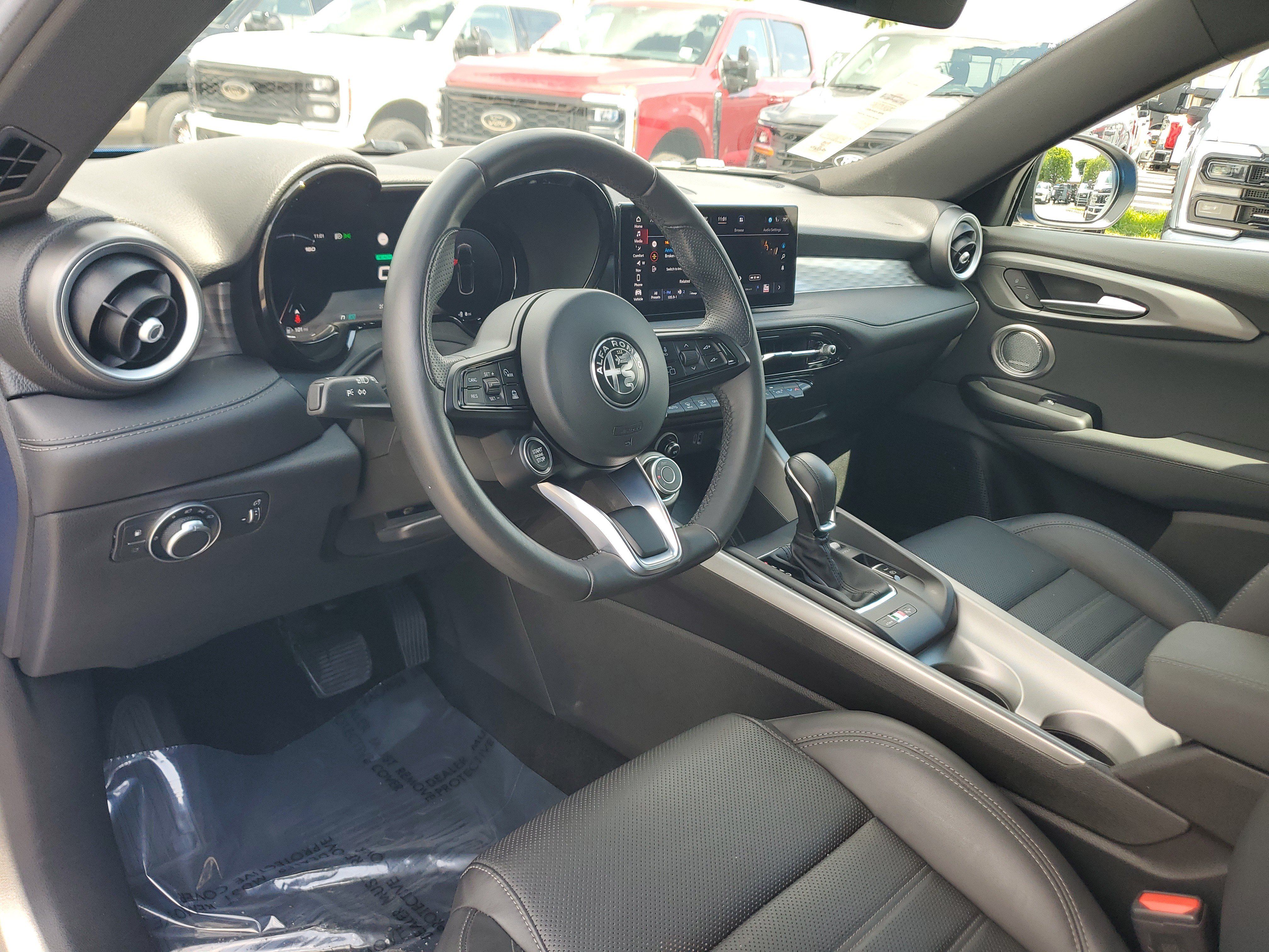 Used 2024 Alfa Romeo Tonale Ti AWD/4WD image 9