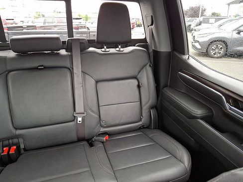Used 2024 GMC Sierra 1500 SLT w/ SLT Convenience Package AWD/4WD image 14