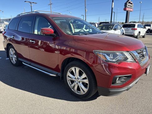Used 2018 Nissan Pathfinder SL w/ SL Premium Package image 7