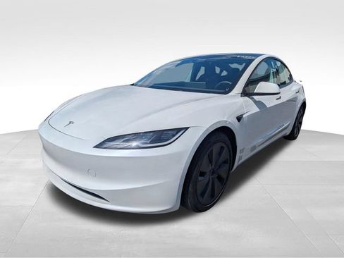 Used 2024 Tesla Model 3 Long Range AWD/4WD image 3