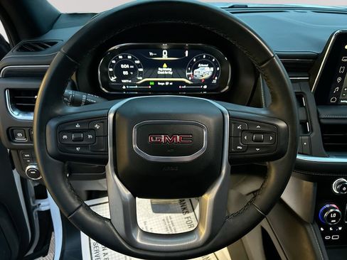 Used 2024 GMC Yukon SLT AWD/4WD image 31