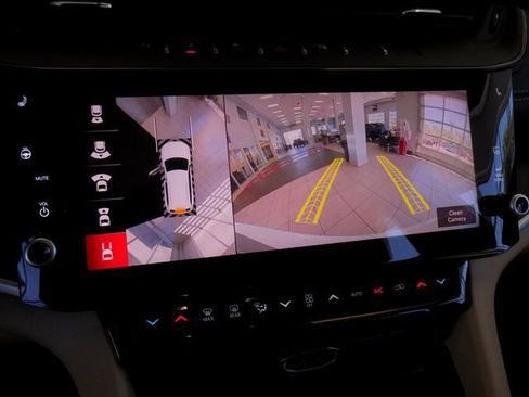 New 2026 Jeep Grand Cherokee Limited AWD/4WD image 18