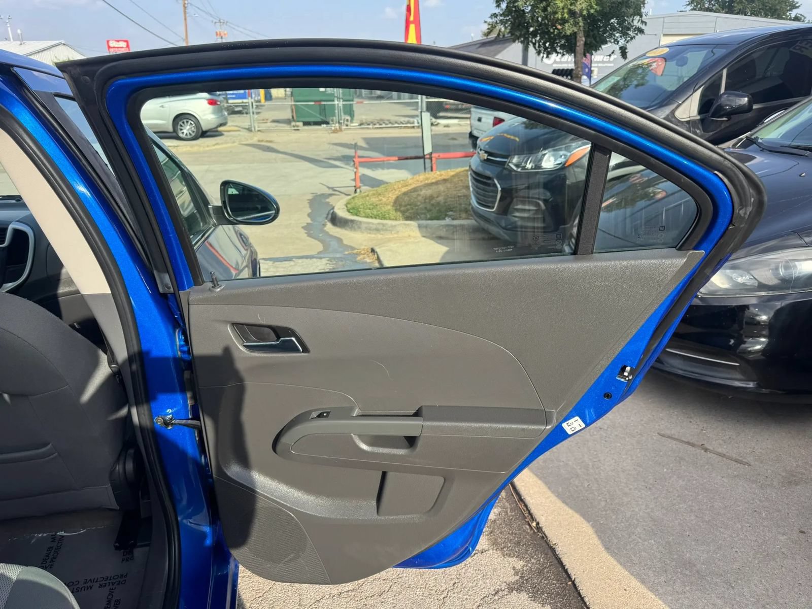 Used 2020 Chevrolet Sonic LT FWD image 13