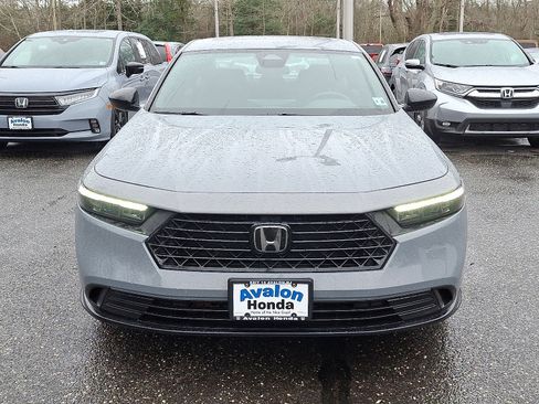 Used 2023 Honda Accord Sport image 2