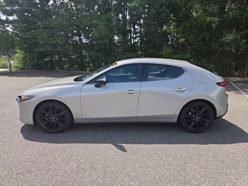 Used 2025 MAZDA MAZDA3 s Sport FWD image 6