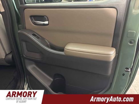 Used 2022 Nissan Frontier SV w/ Technology Package image 26