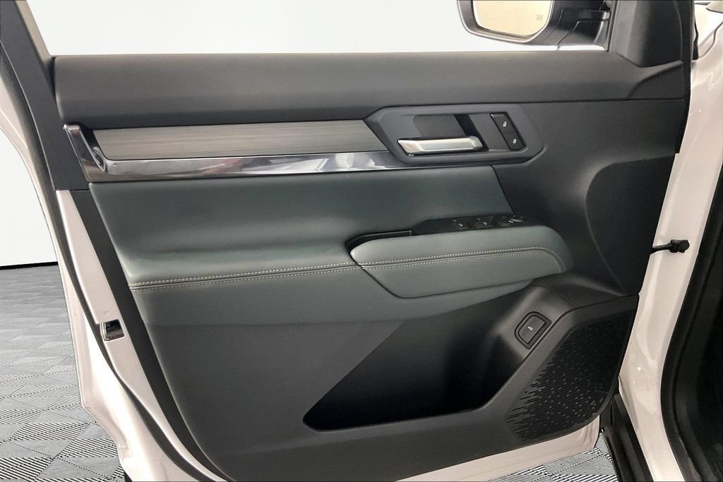 Certified 2026 GMC Terrain AT4 w/ LPO, Floor Liner Package AWD/4WD image 17