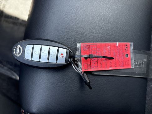 Used 2024 Nissan Altima 2.5 SR image 36