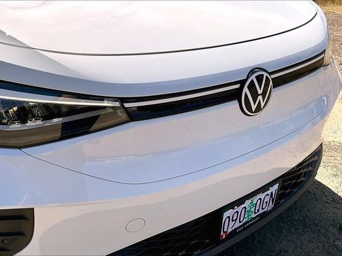 Used 2022 Volkswagen ID.4 Pro RWD image 32