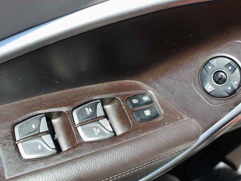Used 2015 Hyundai Santa Fe Sport 2.0T w/ Option Group 05 FWD image 13