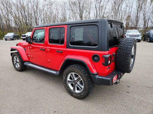 Used 2018 Jeep Wrangler Unlimited Sahara image 6