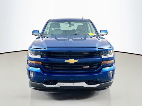 Used 2018 Chevrolet Silverado 1500 LT w/ All Star Edition image 2