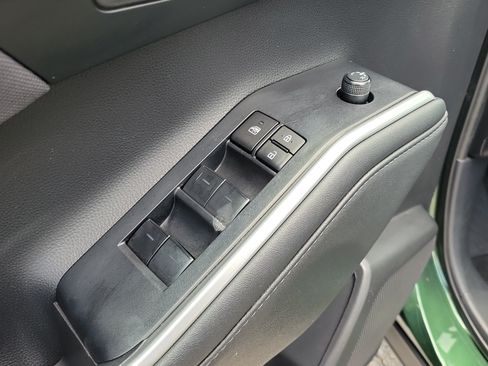 Used 2023 Toyota Highlander LE FWD image 20