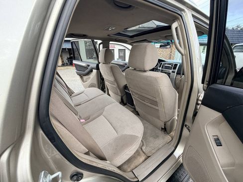 Used 2004 Toyota 4Runner SR5 AWD/4WD image 62