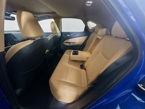 Used 2025 Lexus NX 250 FWD w/ Accessory Package (Z1) image 30