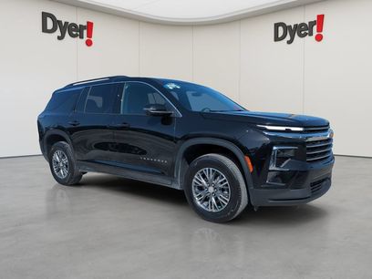 Certified 2025 Chevrolet Traverse LT w/ Driver Confidence Package